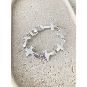 Hammered Silver Tone Cross Link Bracelet Religious Faith Brutalist Glossy